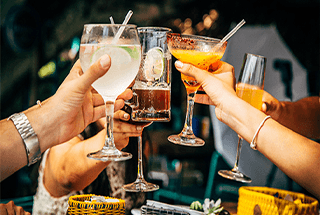 m3m heights bar & lounge